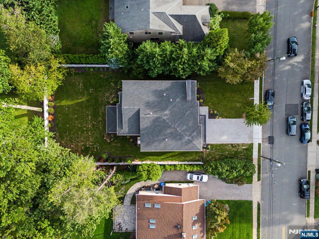 66 Jefferson Avenue — photo 50