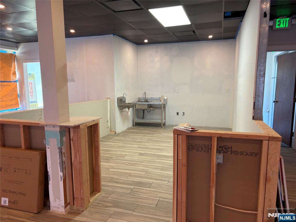 125 Paris Avenue - Photo 2