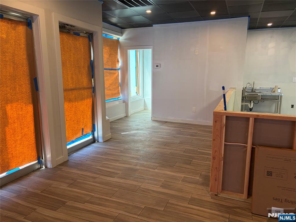 125 Paris Avenue - Photo 3