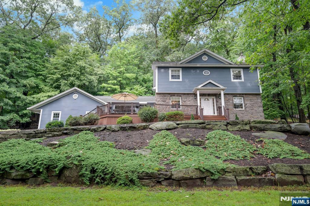 16 Rockledge Road - Photo 1
