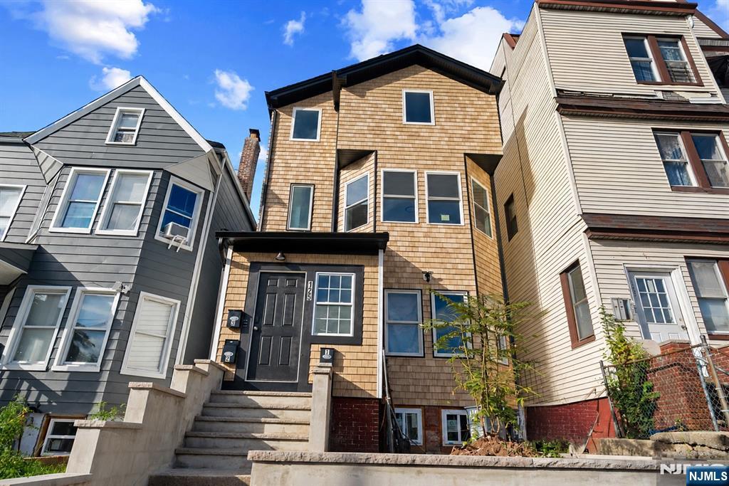 125 Park Avenue - Photo 1