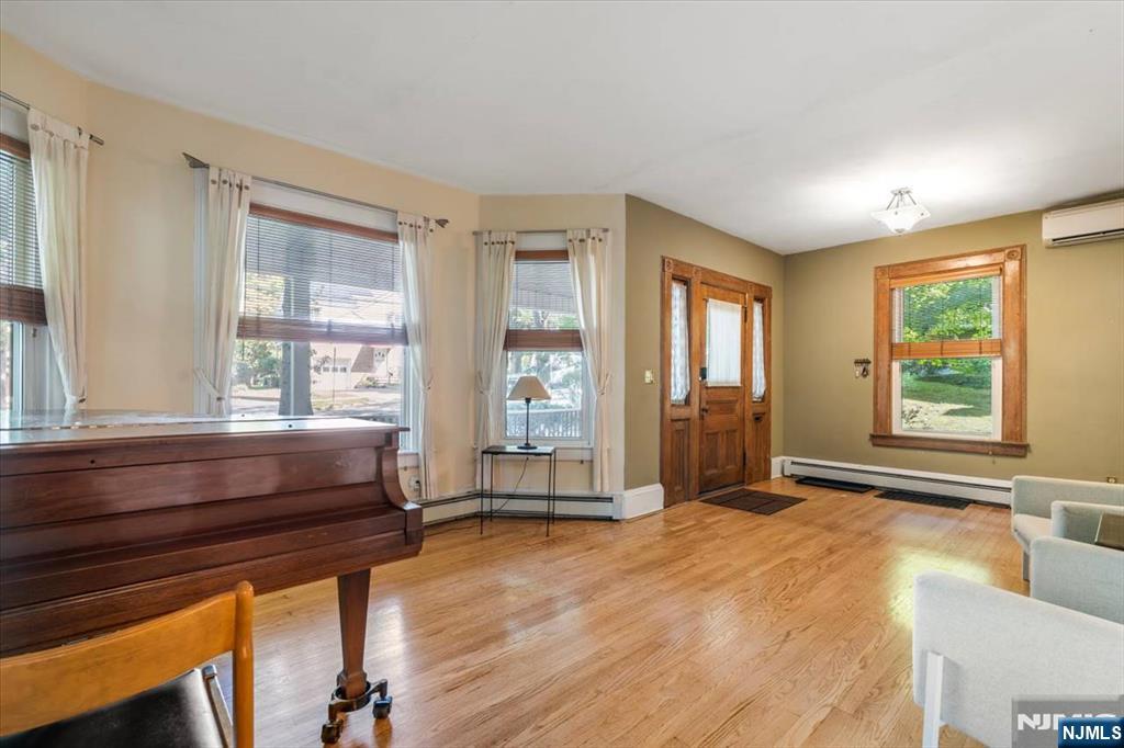 194 Christie Heights Street - Photo 5