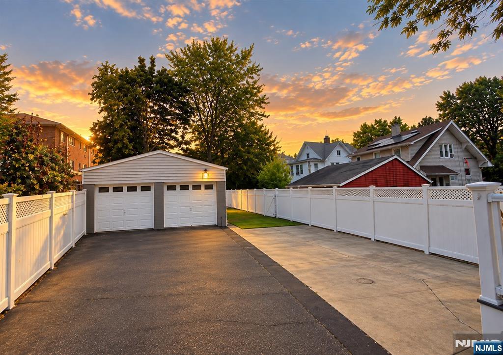 Photo 3 of Single family home for sale at 146 Poplar, Ridgefield Park, NJ 07660 | MLS# 26033935 | Listing updated on 2026-10-03