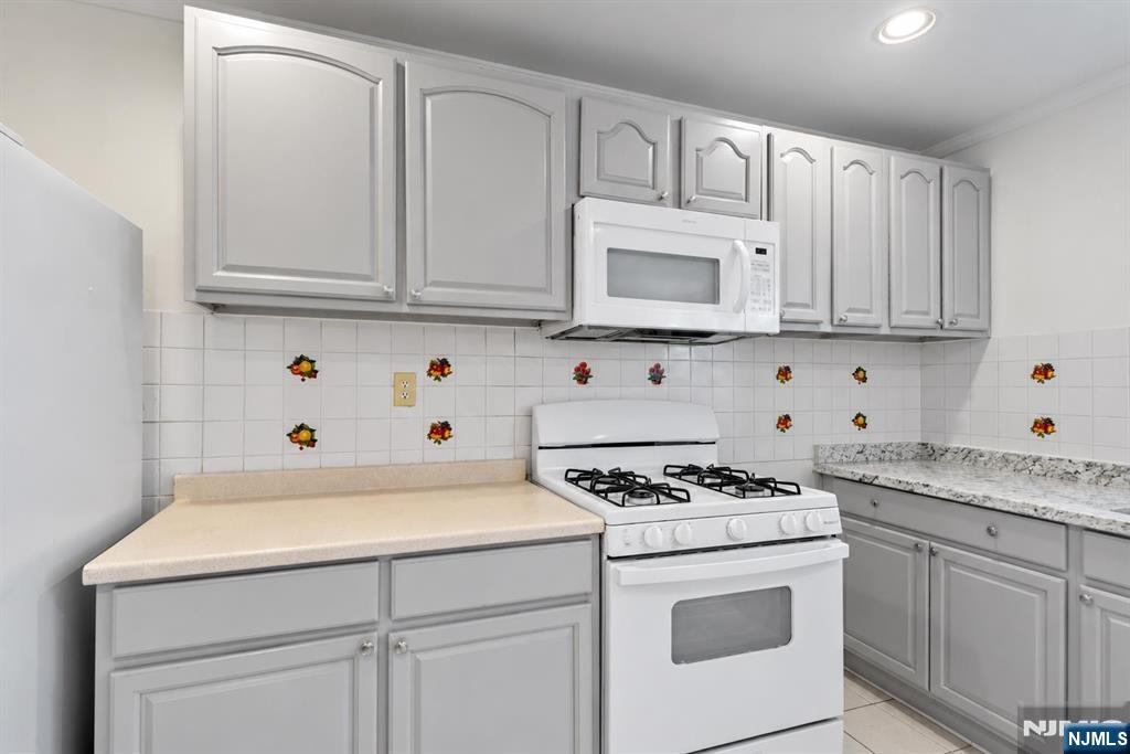 303 43rd Street - Photo 4