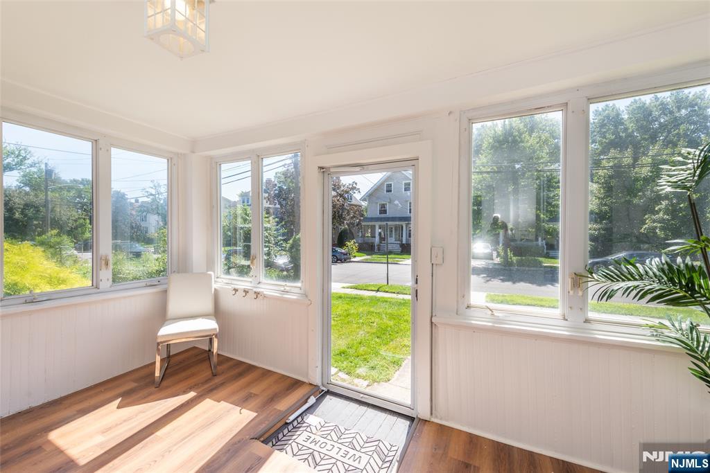 35 Benson Street - Photo 2
