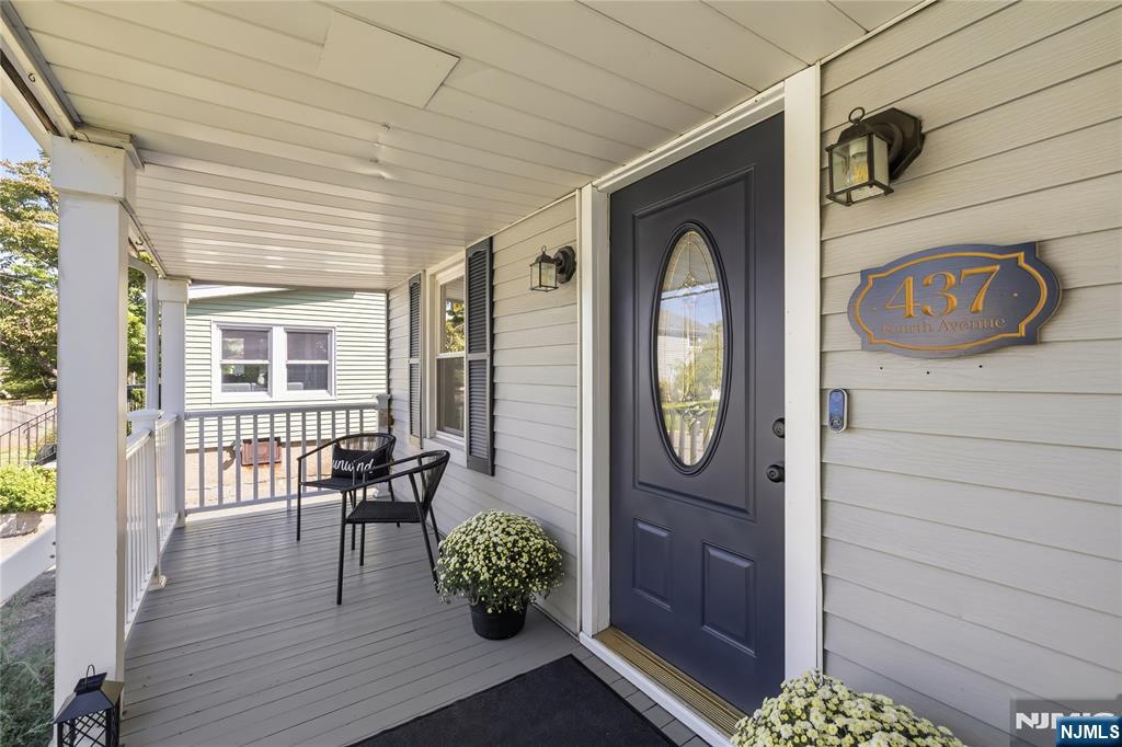 Photo 2 of Single family home for sale at 437 4th Avenue, Westwood, NJ 07675 | MLS# 26033967 | Listing updated on 2026-09-17