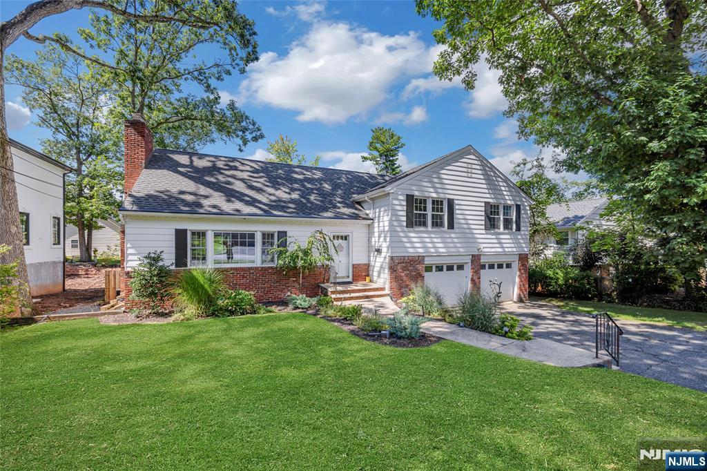 9 Edgewood Avenue - Photo 2