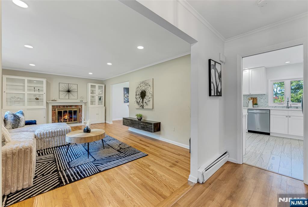 9 Edgewood Avenue - Photo 4