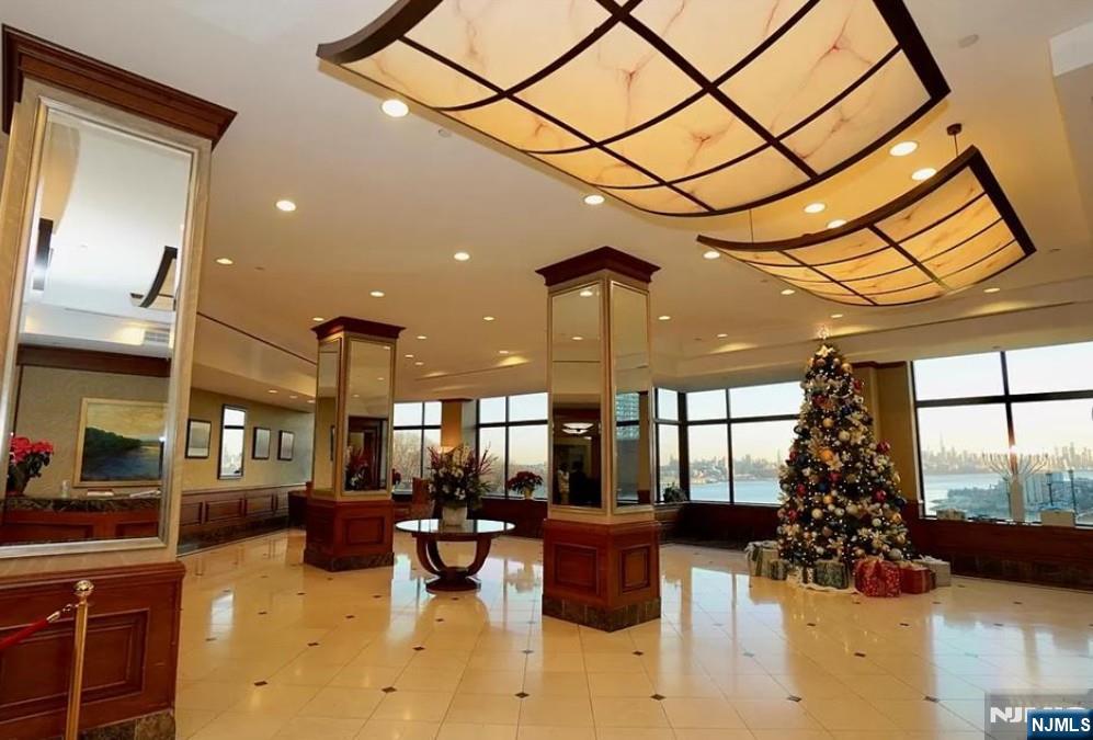 100 Old Palisade Road 3916 - Photo 2
