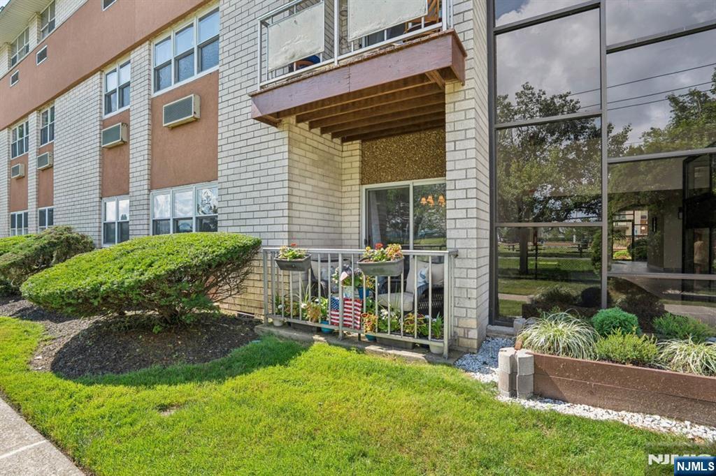 1111 River Road G10 - Photo 1