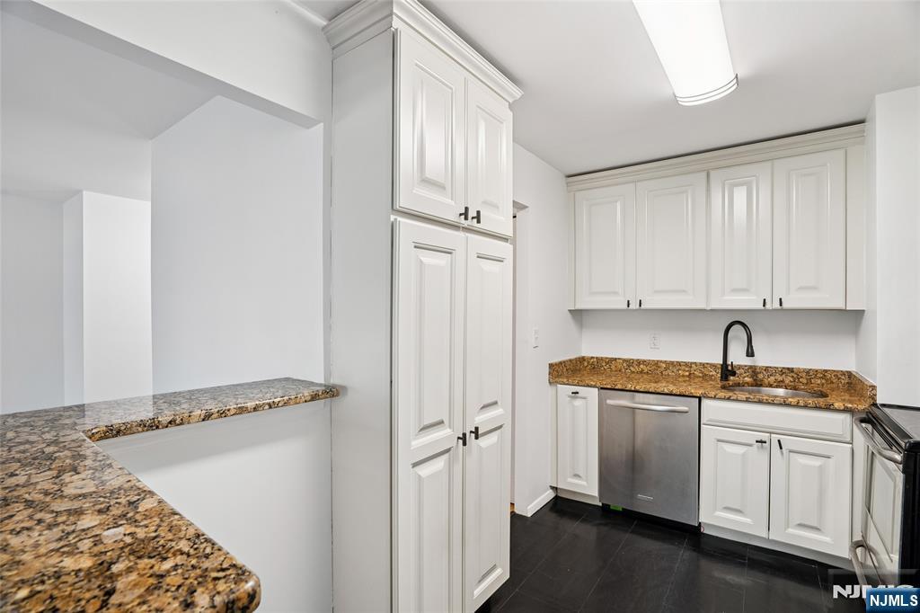 1111 River Road G10 - Photo 5