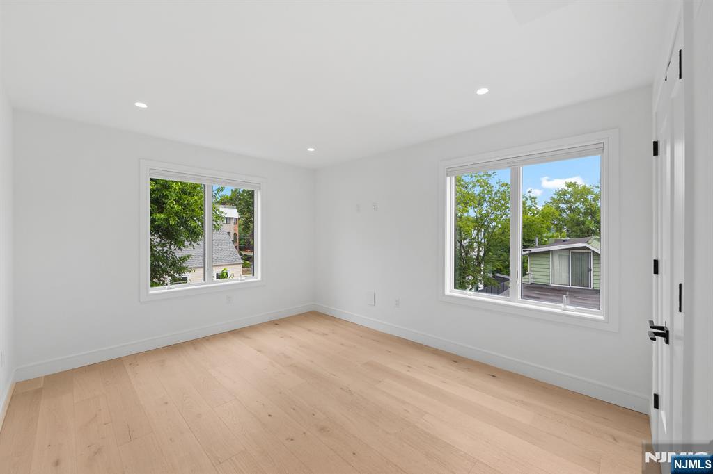 13 Lasher Lane — photo 33