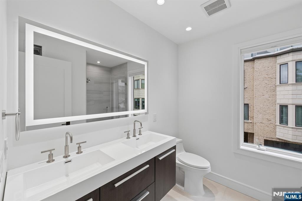 13 Lasher Lane — photo 35