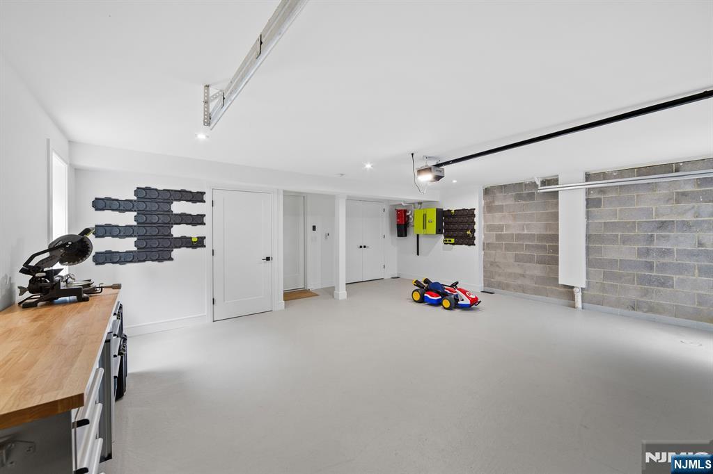 13 Lasher Lane — photo 48
