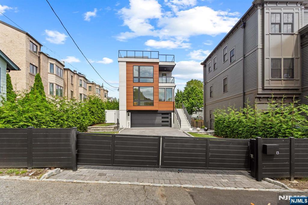 13 Lasher Lane — photo 6