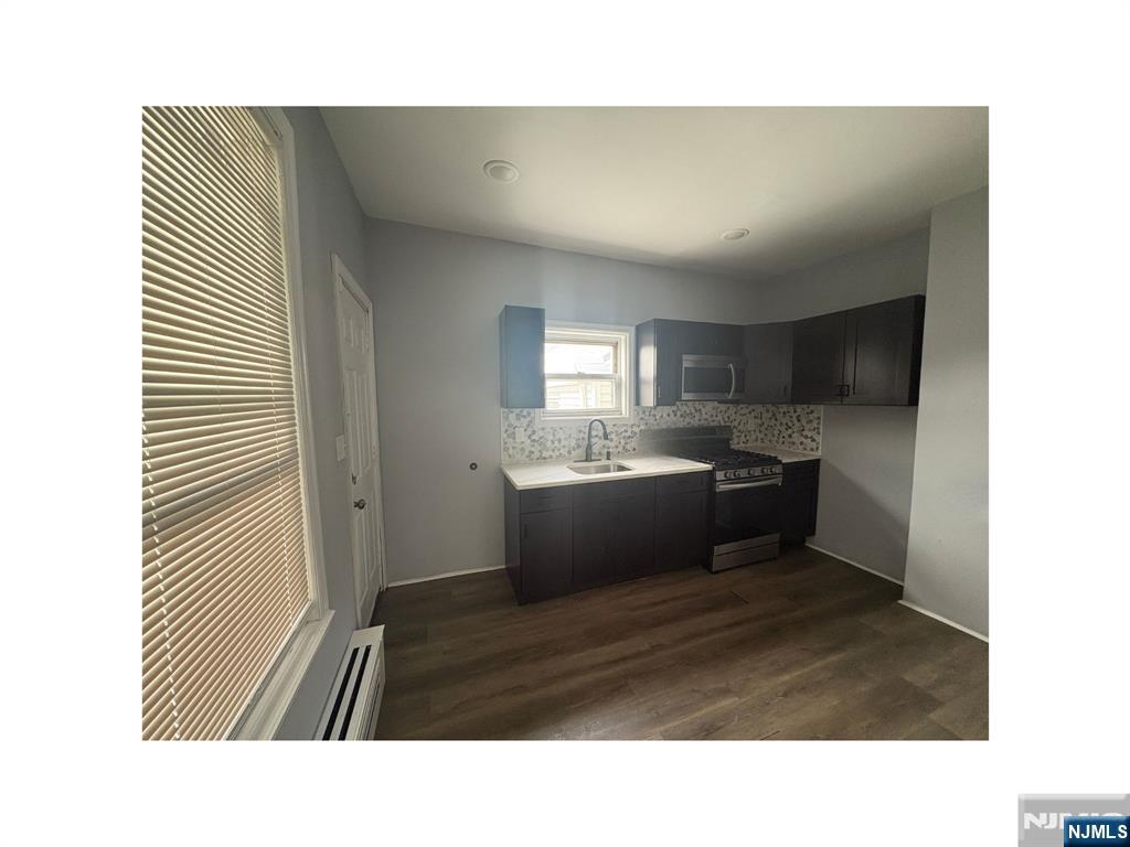 93 Highland Street 2 - Photo 3