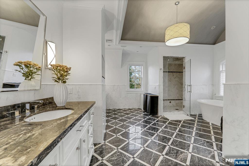 373 Hardenburgh Avenue — photo 31