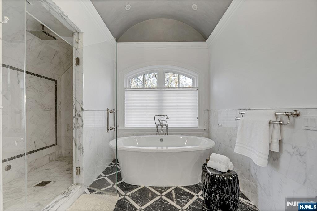373 Hardenburgh Avenue — photo 32