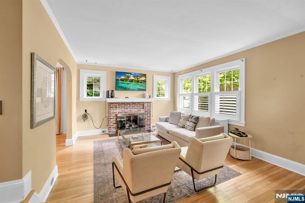 Photo 4 of Single family home for sale at 246 W Hudson Ave, Englewood, NJ 07631 | MLS# 26034001 | Listing updated on 2026-09-15