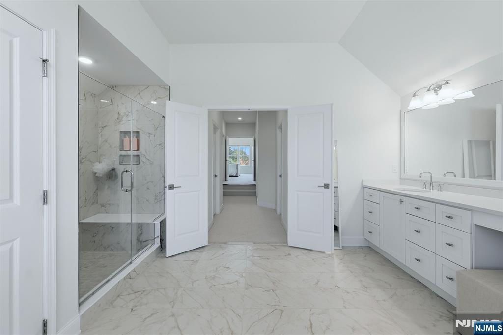 73 Woodmere Road — photo 36