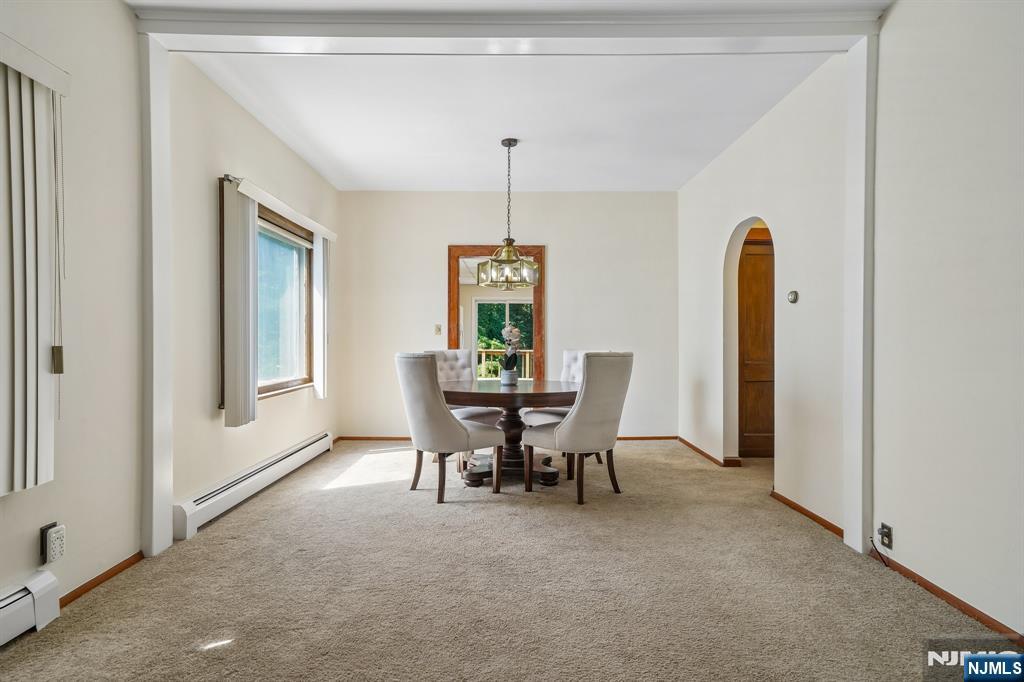 327 E Saint Cloud Avenue - Photo 4