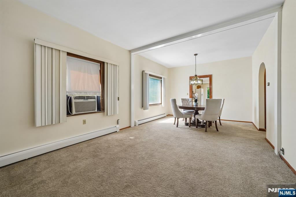 327 E Saint Cloud Avenue - Photo 5