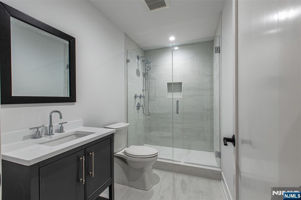 22 Northwood Avenue — photo 43