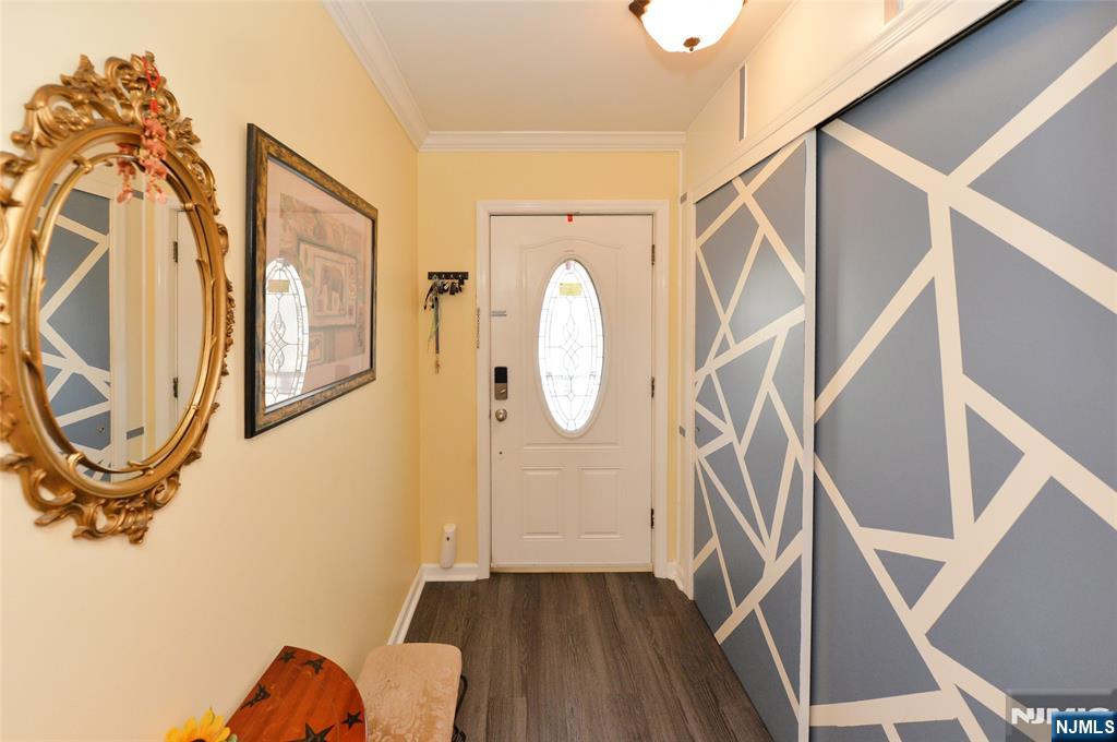 61 Bergen Avenue - Photo 3