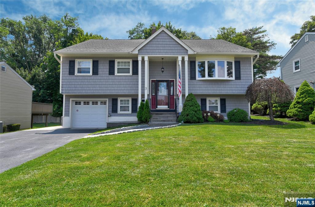 Photo 2 of Single family home for sale at 5 Butler Pl, Butler Borough, NJ 07405 | MLS# 26034021 | Listing updated on 2026-10-07