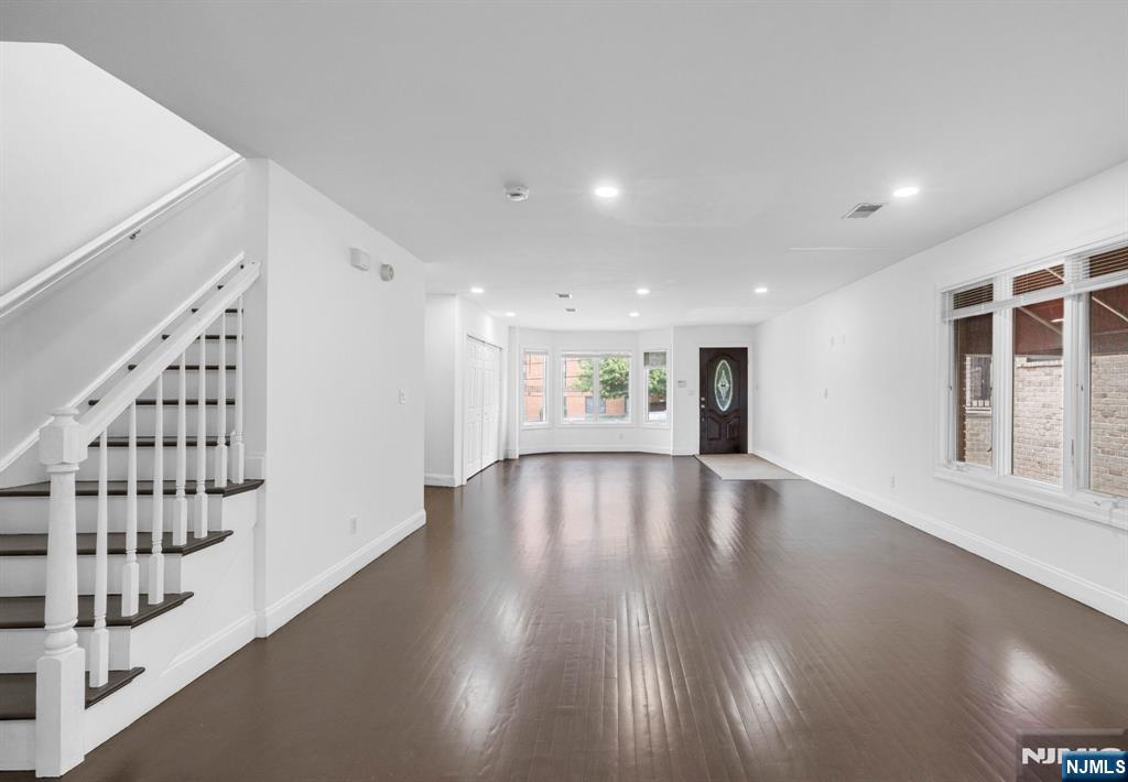 36 W Central Boulevard A - Photo 2