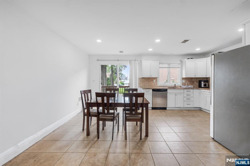 36 W Central Boulevard A - Photo 5