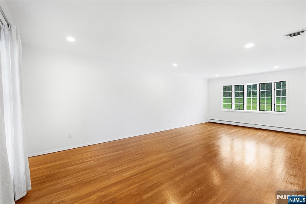 10 Cedar Lane - Photo 3