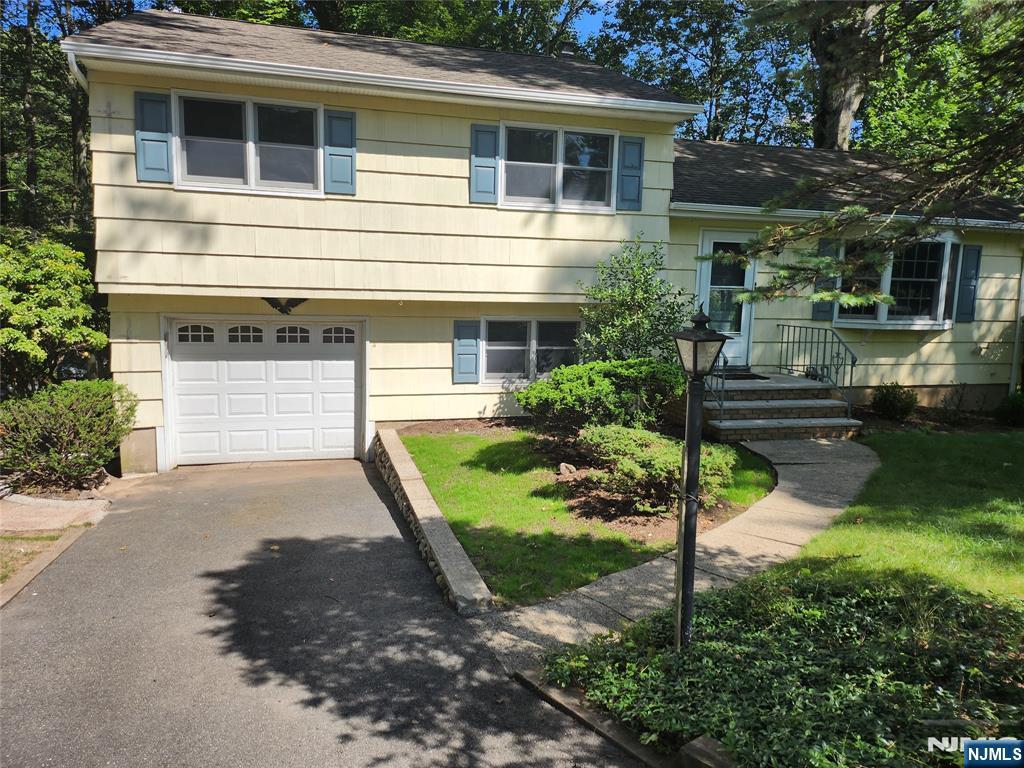 3 Arrowhead Road - Photo 1