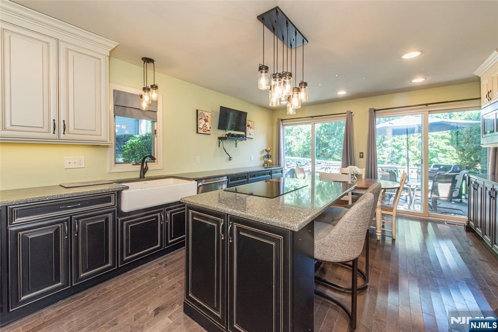 Photo 3 of Townhouse for sale at 75 Birch Ln, Wayne, NJ 07470 | MLS# 26034054 | Listing updated on 2026-10-06