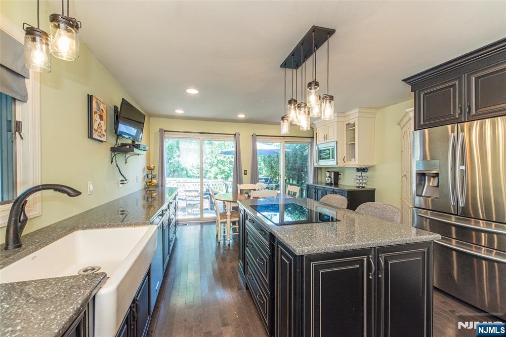 Photo 4 of Townhouse for sale at 75 Birch Ln, Wayne, NJ 07470 | MLS# 26034054 | Listing updated on 2026-10-06
