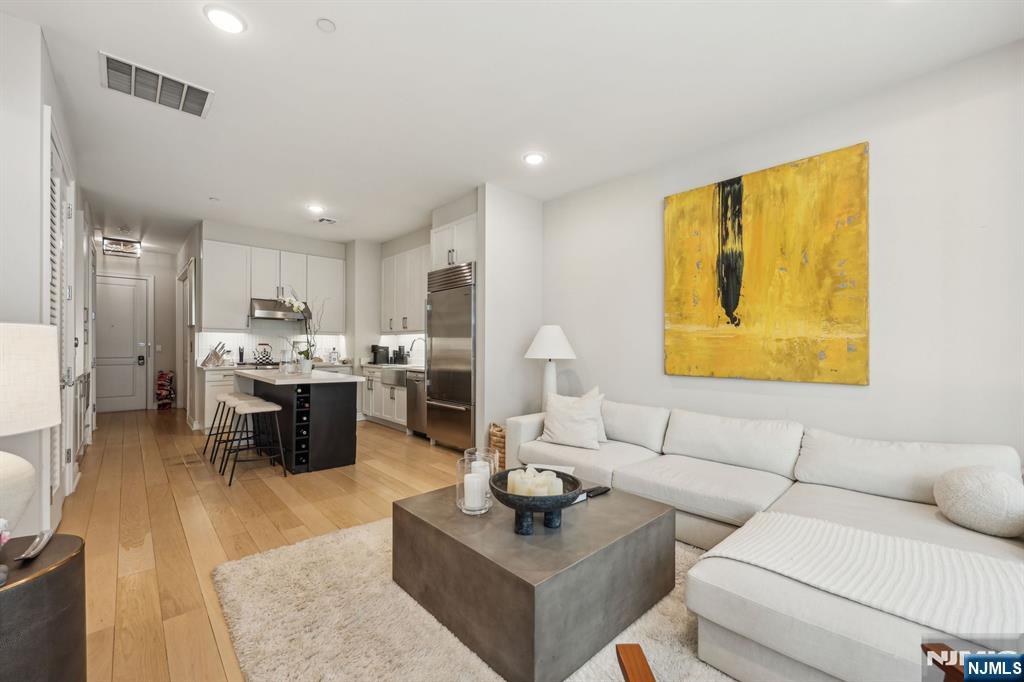 3 Somerset Lane 316 - Photo 2