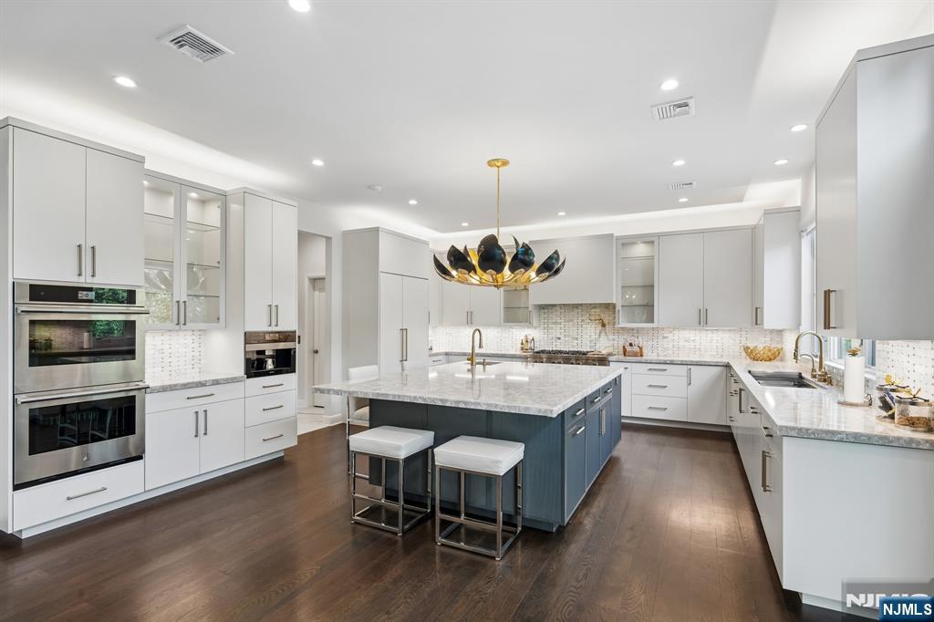 29 Roslyn Avenue — photo 15