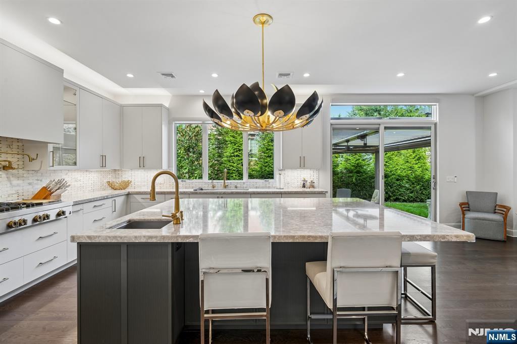 29 Roslyn Avenue — photo 16