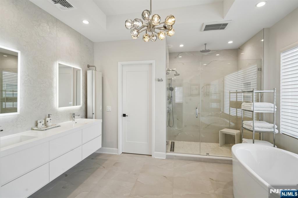 29 Roslyn Avenue — photo 28