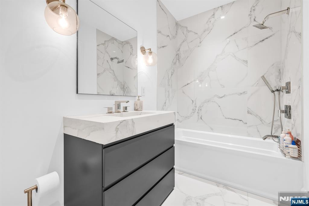 1059 Briar Way — photo 34