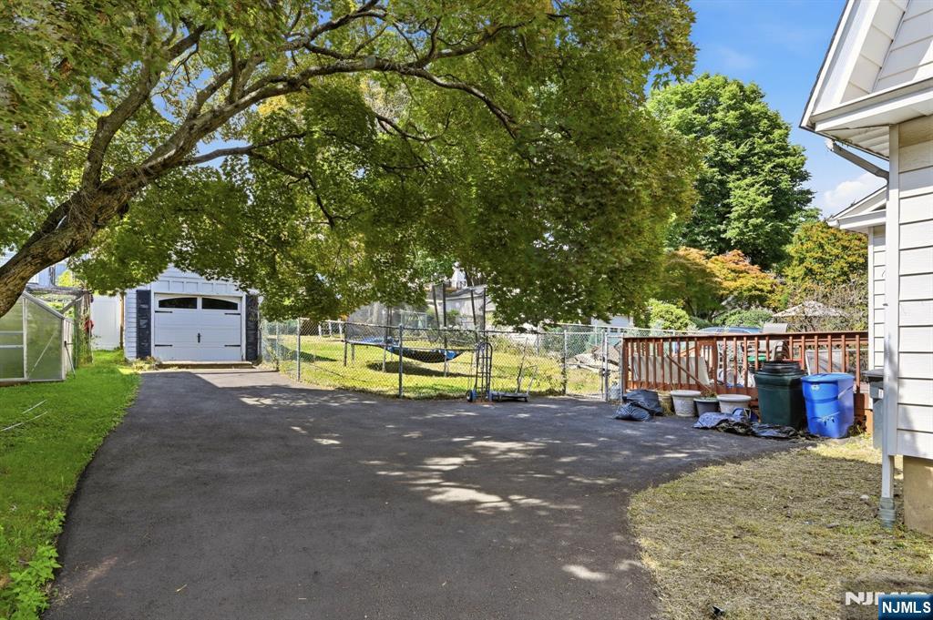 Photo 3 of Single family home for sale at 7 Harvard Ter, West Orange, NJ 07052 | MLS# 26034119 | Listing updated on 2026-09-15