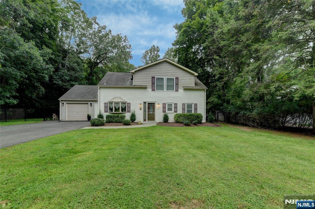Photo 1 of Single family home for sale at 64 Grove St, Oakland, NJ 07436 | MLS# 26034140 | Listing updated on 2026-09-16