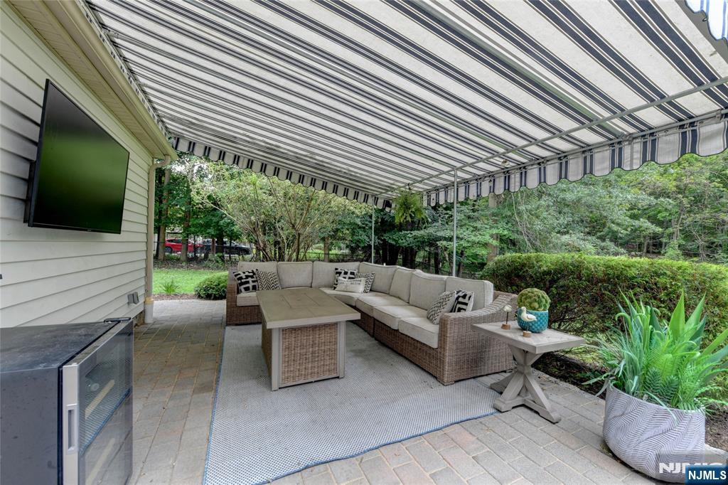 Photo 3 of Single family home for sale at 64 Grove St, Oakland, NJ 07436 | MLS# 26034140 | Listing updated on 2026-09-16