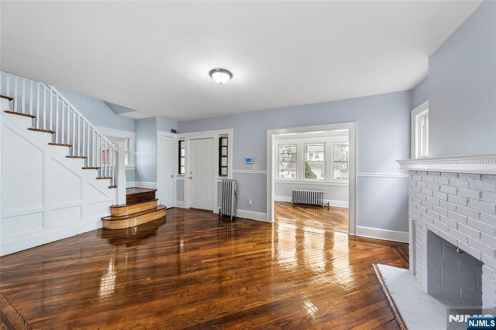 Photo 3 of Single family home for sale at 125 Pine Grv Ter, Newark, NJ 07106 | MLS# 26034145 | Listing updated on 2026-09-15
