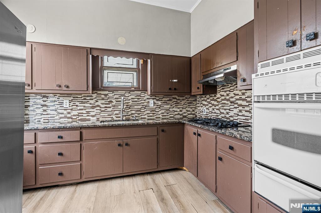 200 Ferry Street — photo 23