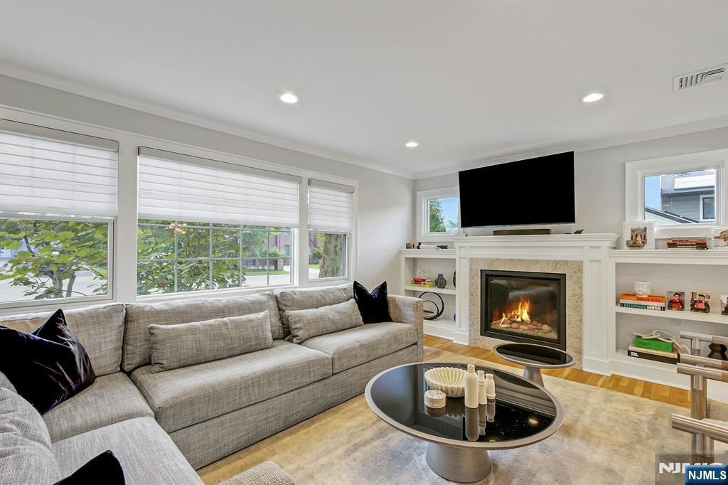 547 Ruckman Road - Photo 3