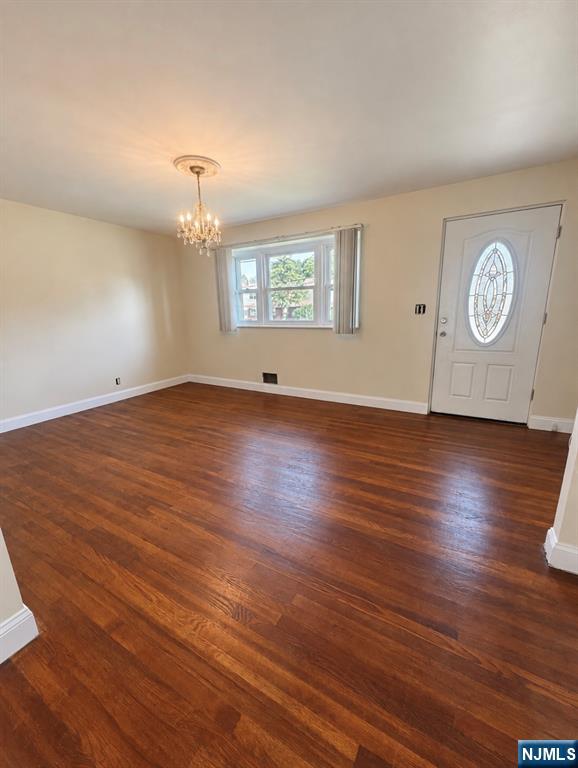 249-251 Chamberlain Avenue - Photo 2