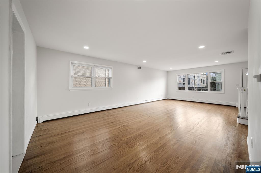 75 Liberty Place - Photo 5