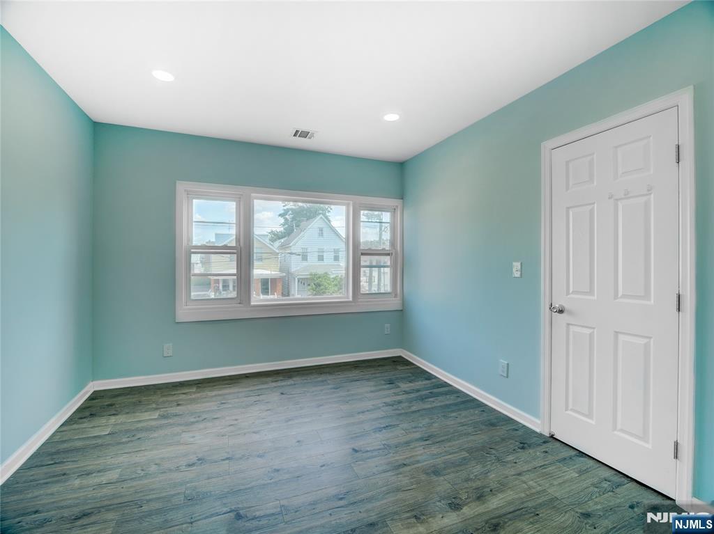 27 Honiss Street 2 - Photo 3
