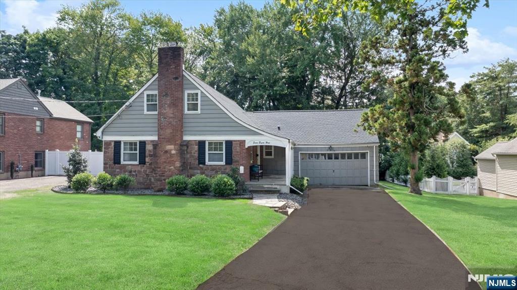 Photo 3 of Single family home for sale at 783 Woodland Ave, Oradell, NJ 07649 | MLS# 26034193 | Listing updated on 2026-09-17